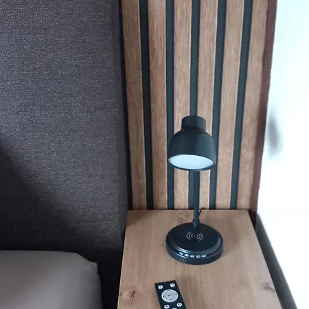 Nest 2 *